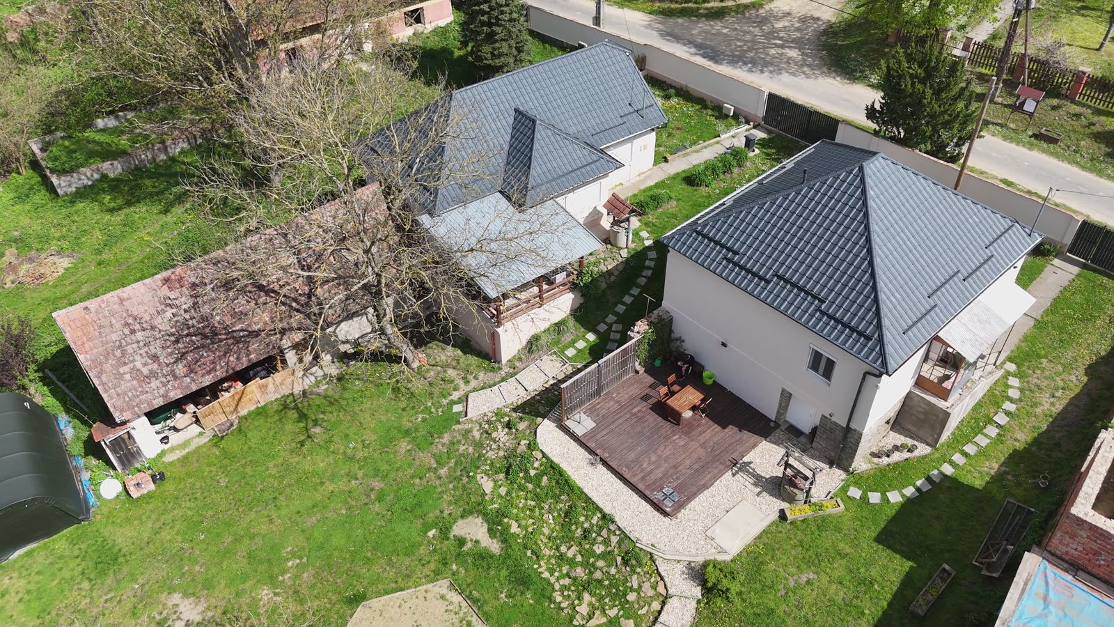 Aerial view of the complete Gyűrűs estate